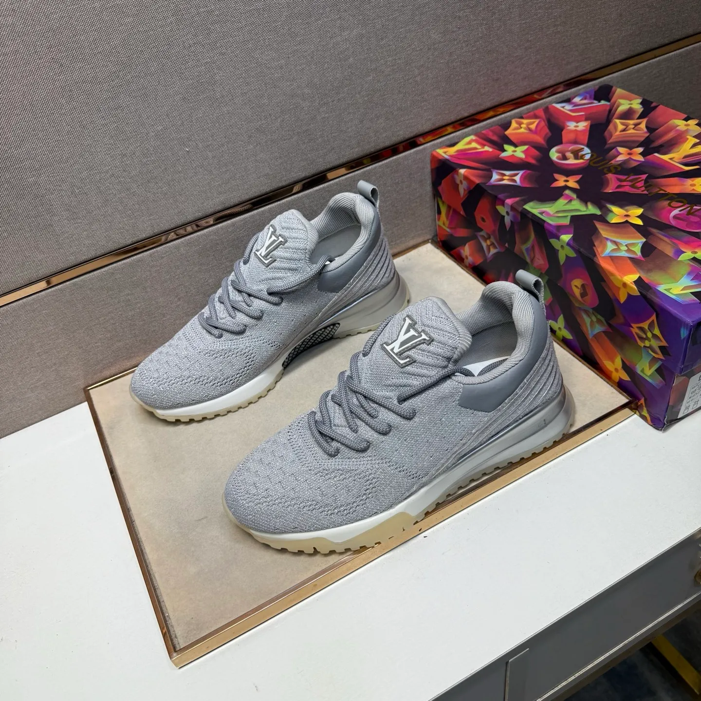 ⬛️Men's shoes 💰p480 [LV～] Men's casual shoes 2025z cabinet sales simultaneously 🔶Size: 38-44 #️⃣ 🔷4 colors🔜The upper is made of multi-material splicing➕Mesh lining, comfortable and breathable, sole: original comfortable and wear-resistant outsole, ⚠️real thing📱photographed🎬real thing is better📢📢📢